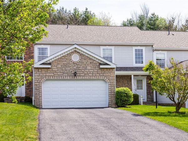 156 Sandy Brae Dr, Canonsburg, PA 15317