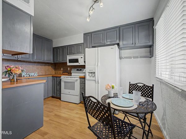 3314 N 68TH Street, Unit 221, Scottsdale, AZ 85251