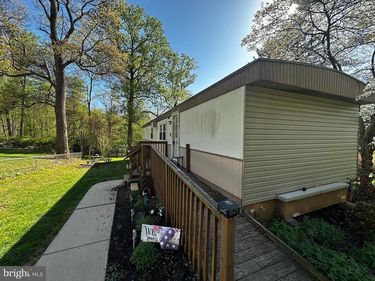 1403 MILL ROAD , ELIZABETHTOWN, PA 17022