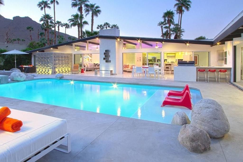 769 W Crescent Drive, Palm Springs, CA 92262 Main Photo