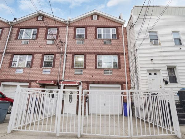 106-30 156th Street , Jamaica, NY 11433