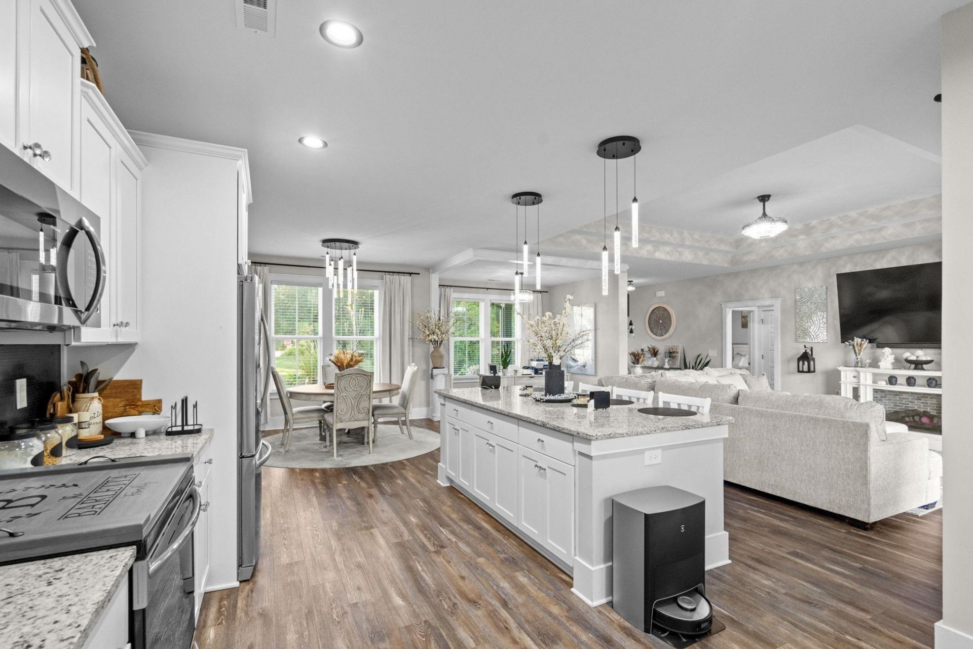 1886 Southwood Dr. Photo 16