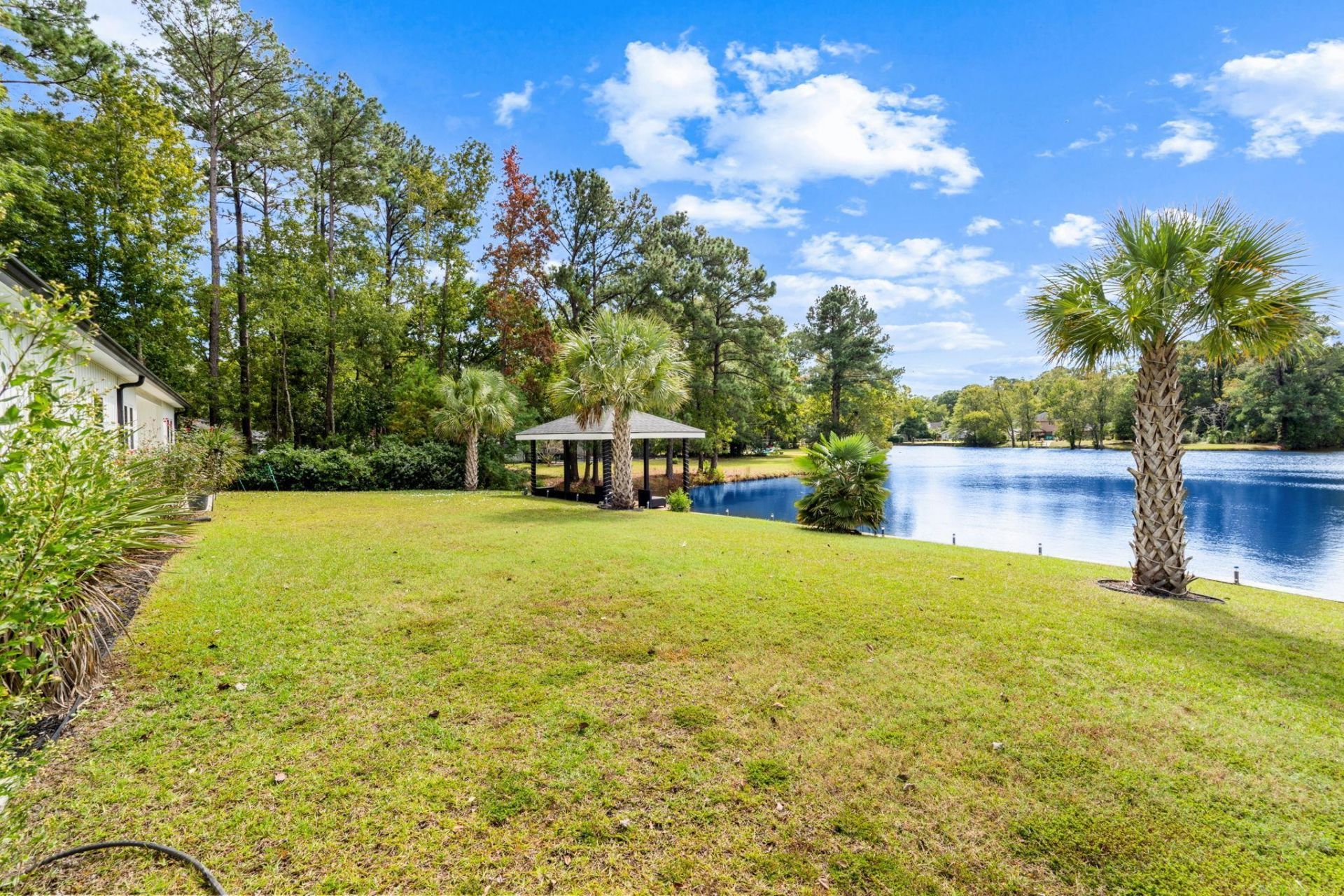 1886 Southwood Dr. Photo 22