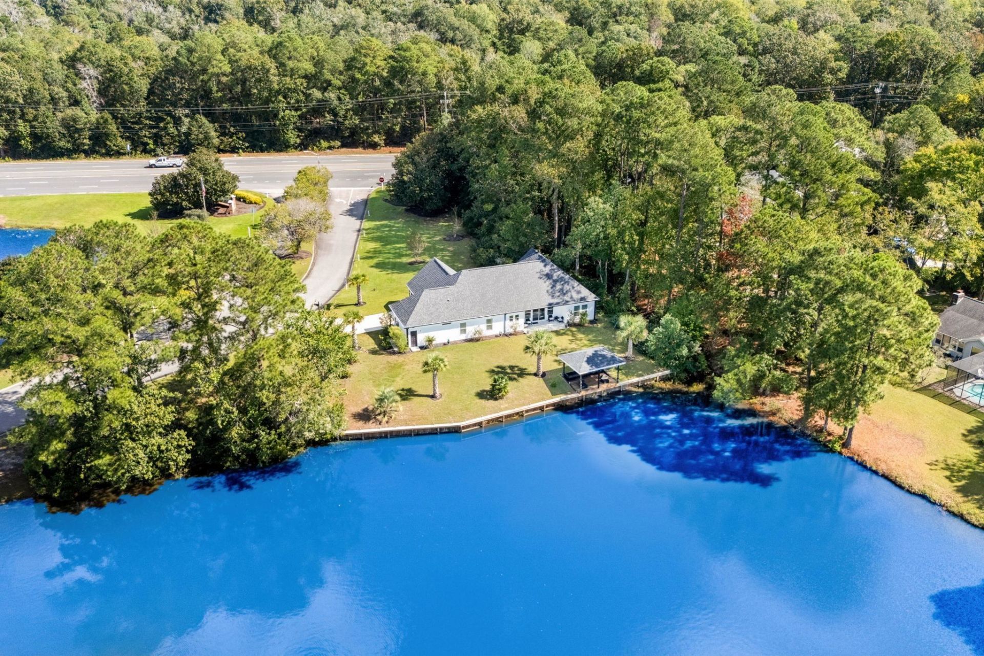 1886 Southwood Dr. Photo 37