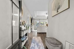 1886 Southwood Dr. photo 4