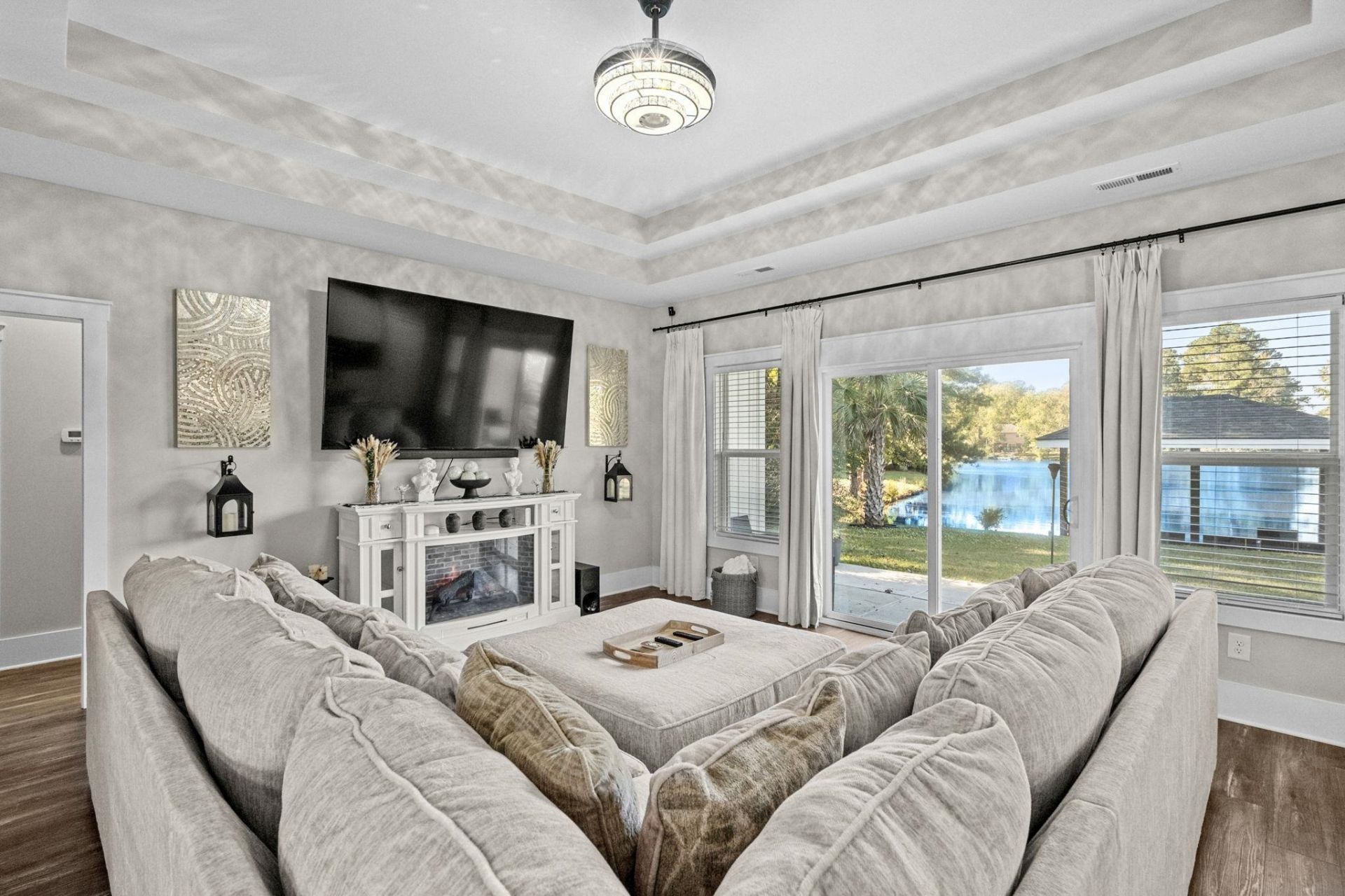 1886 Southwood Dr. Photo 8