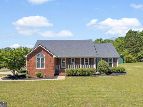 71 Woodridge Way, Royston, GA 30662