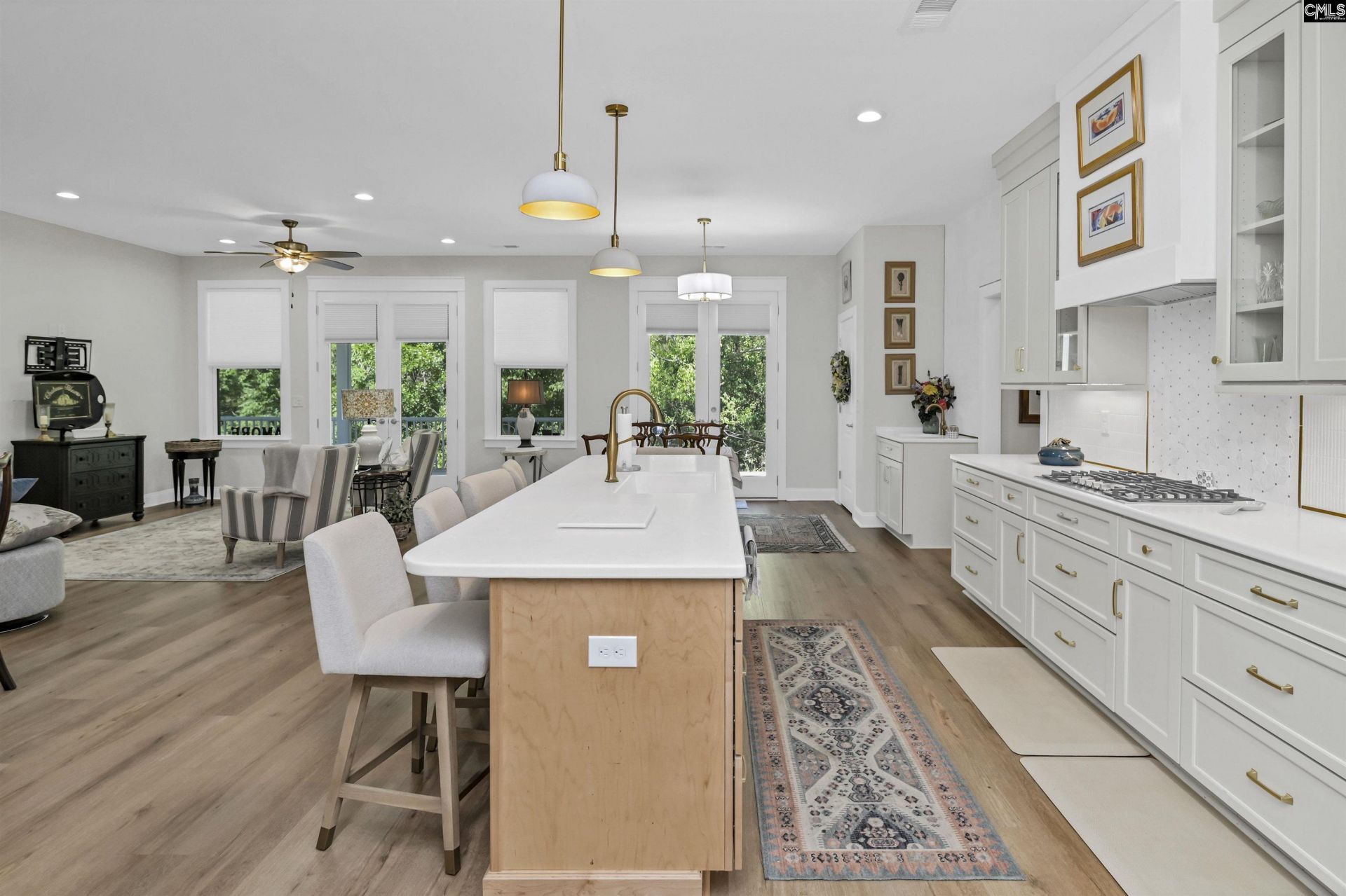 140 Palm Point Drive  Photo 9