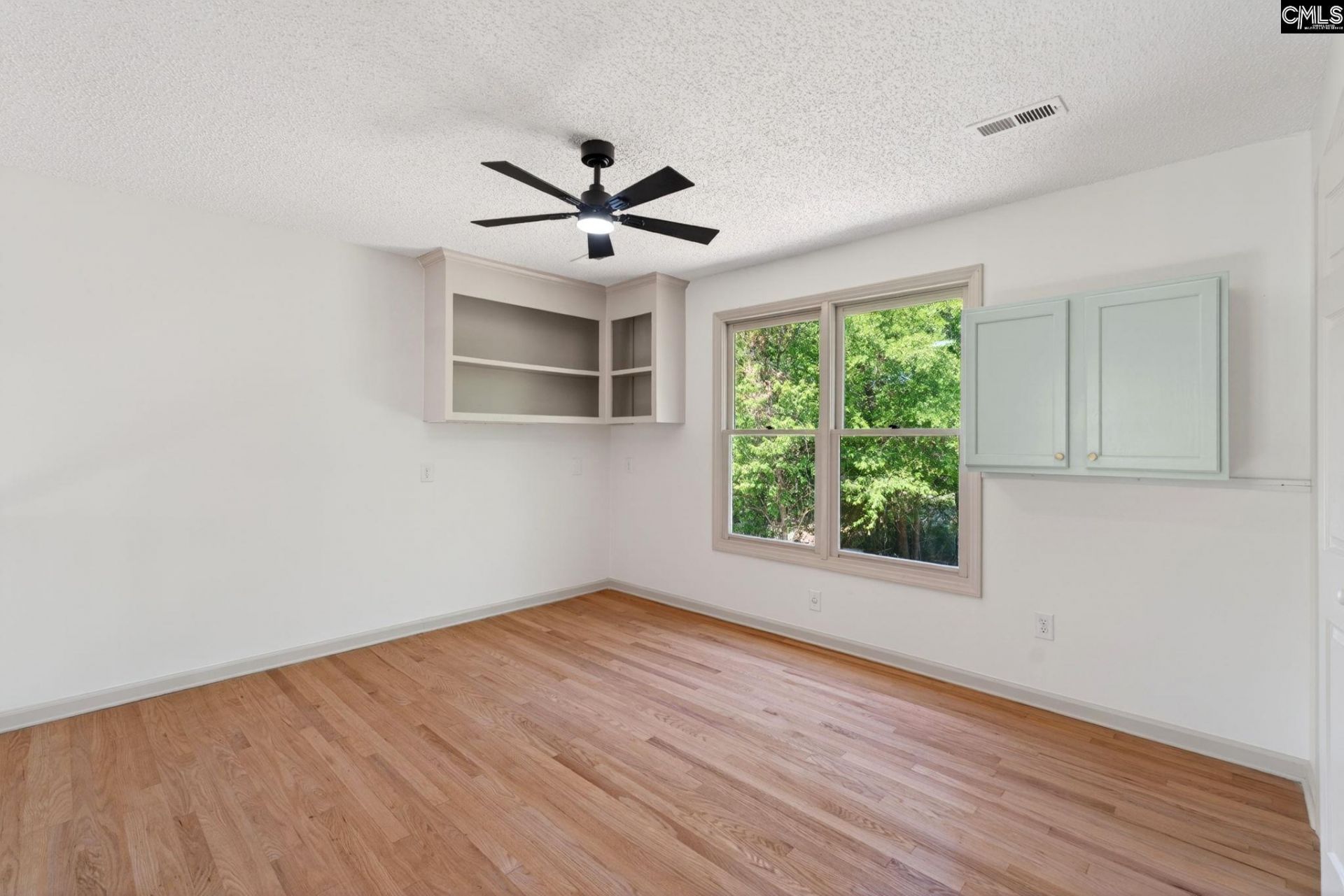 108 Shantel Court  Photo 33