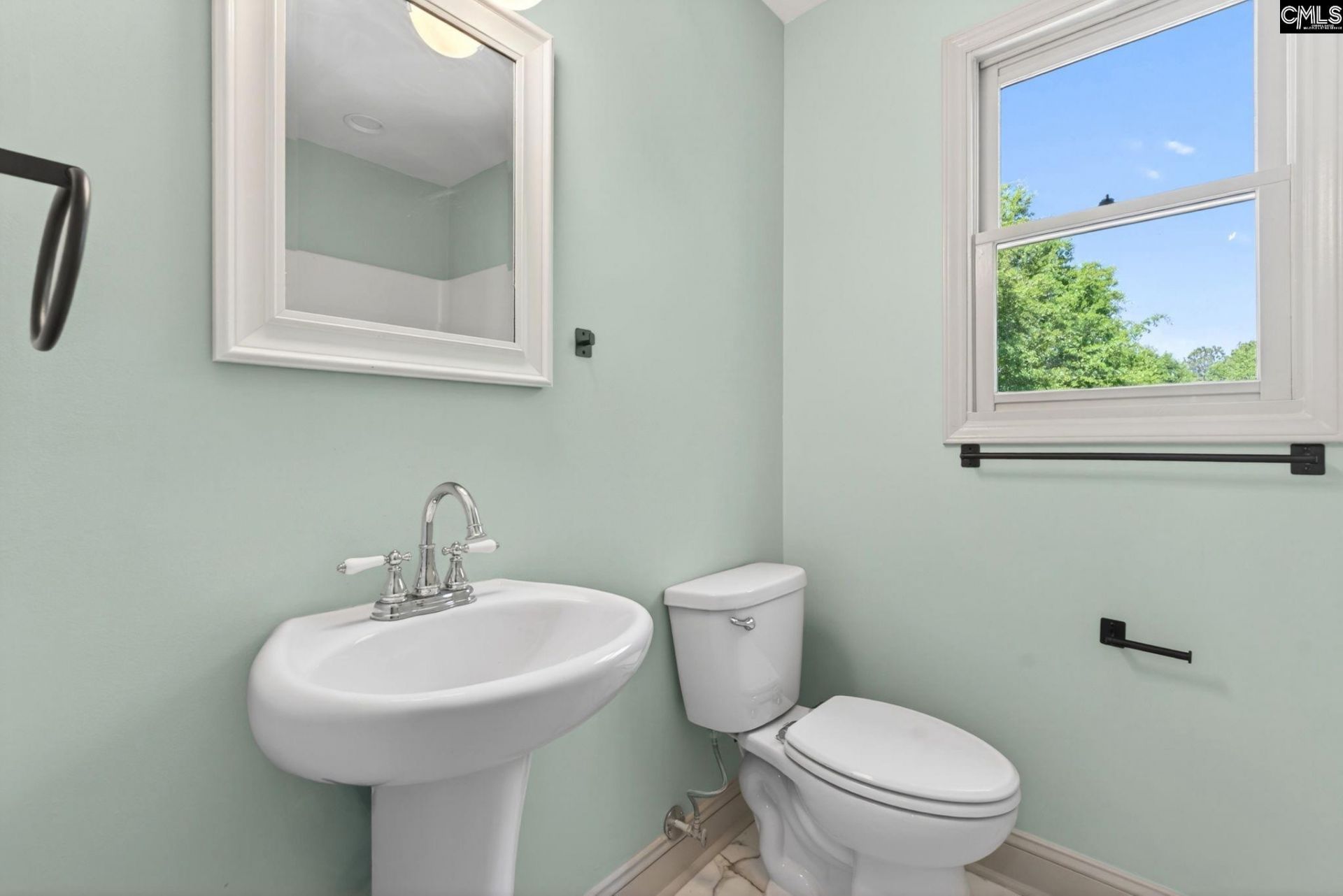 108 Shantel Court  Photo 36