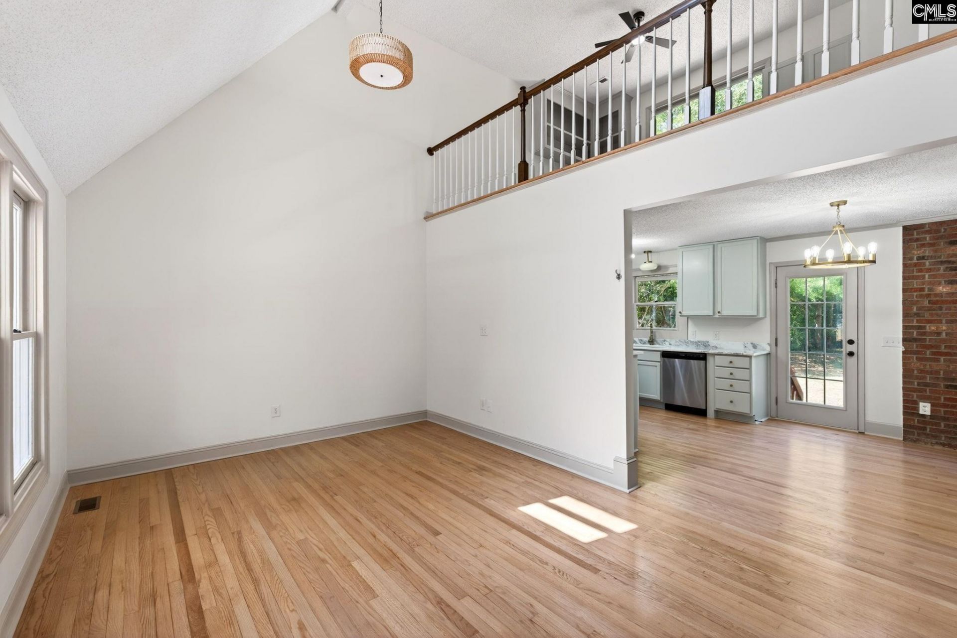 108 Shantel Court  Photo 8