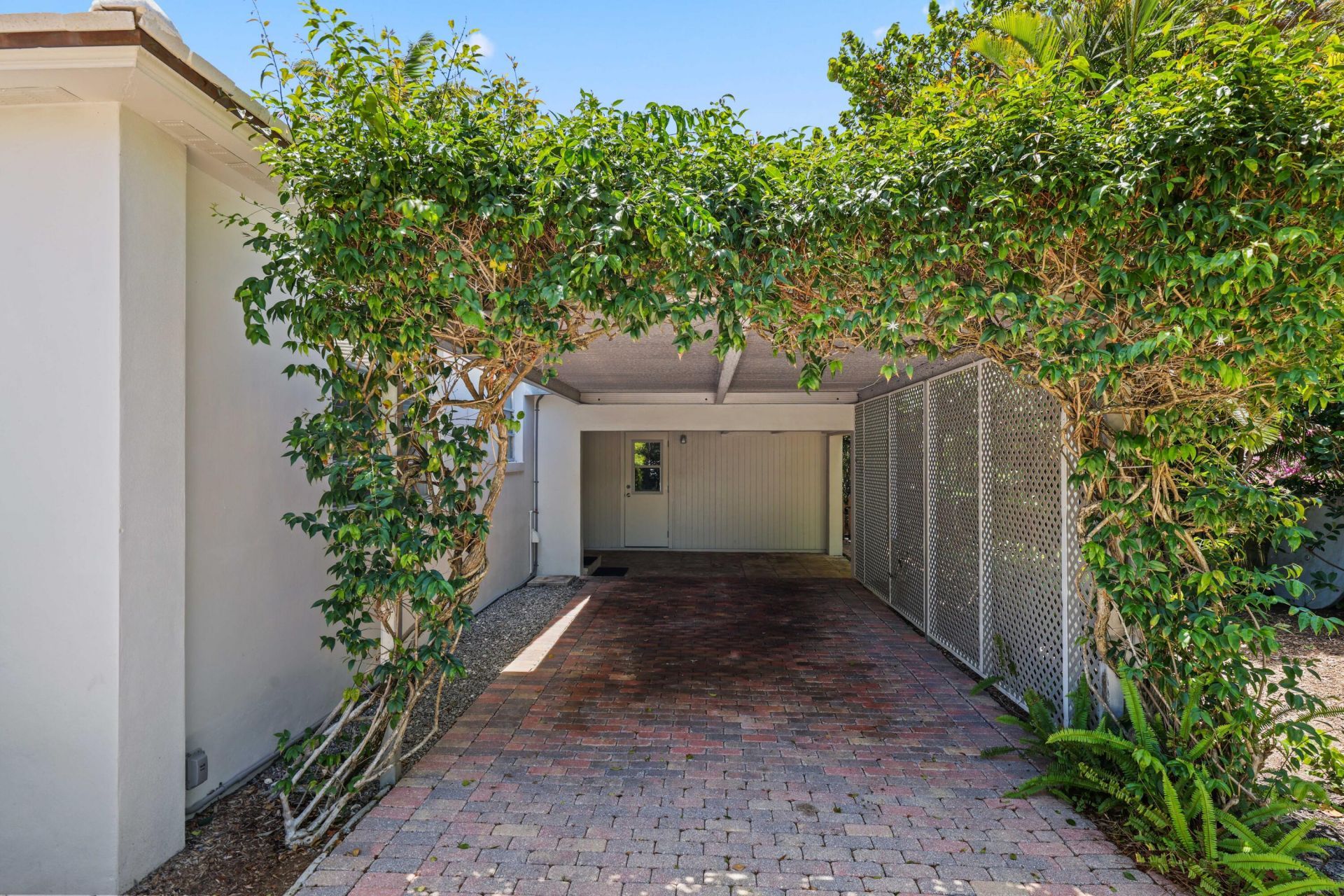 246 Merrain Road, Palm Beach, FL 33480 Photo