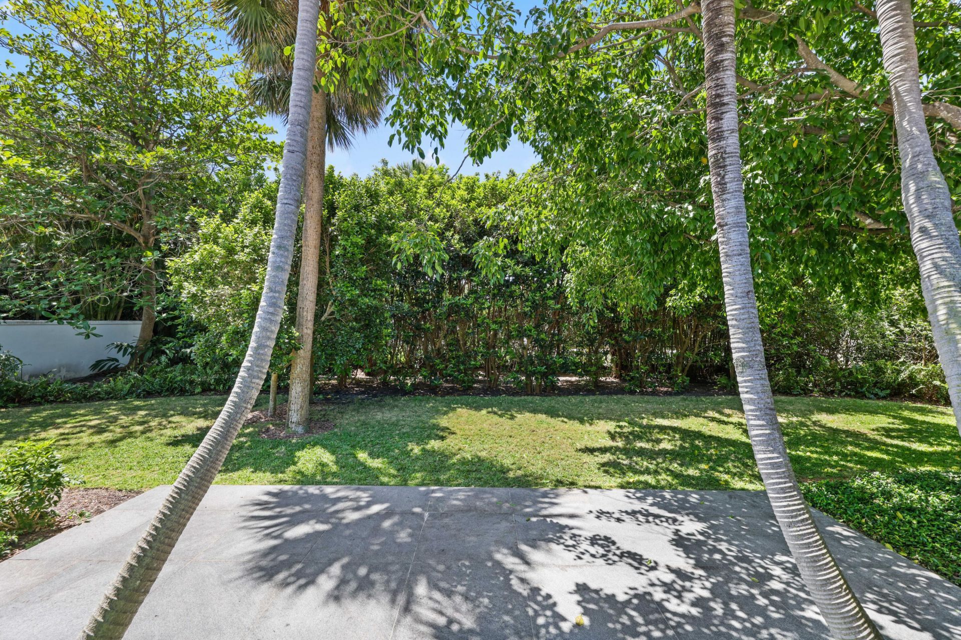 246 Merrain Road, Palm Beach, FL 33480 Photo