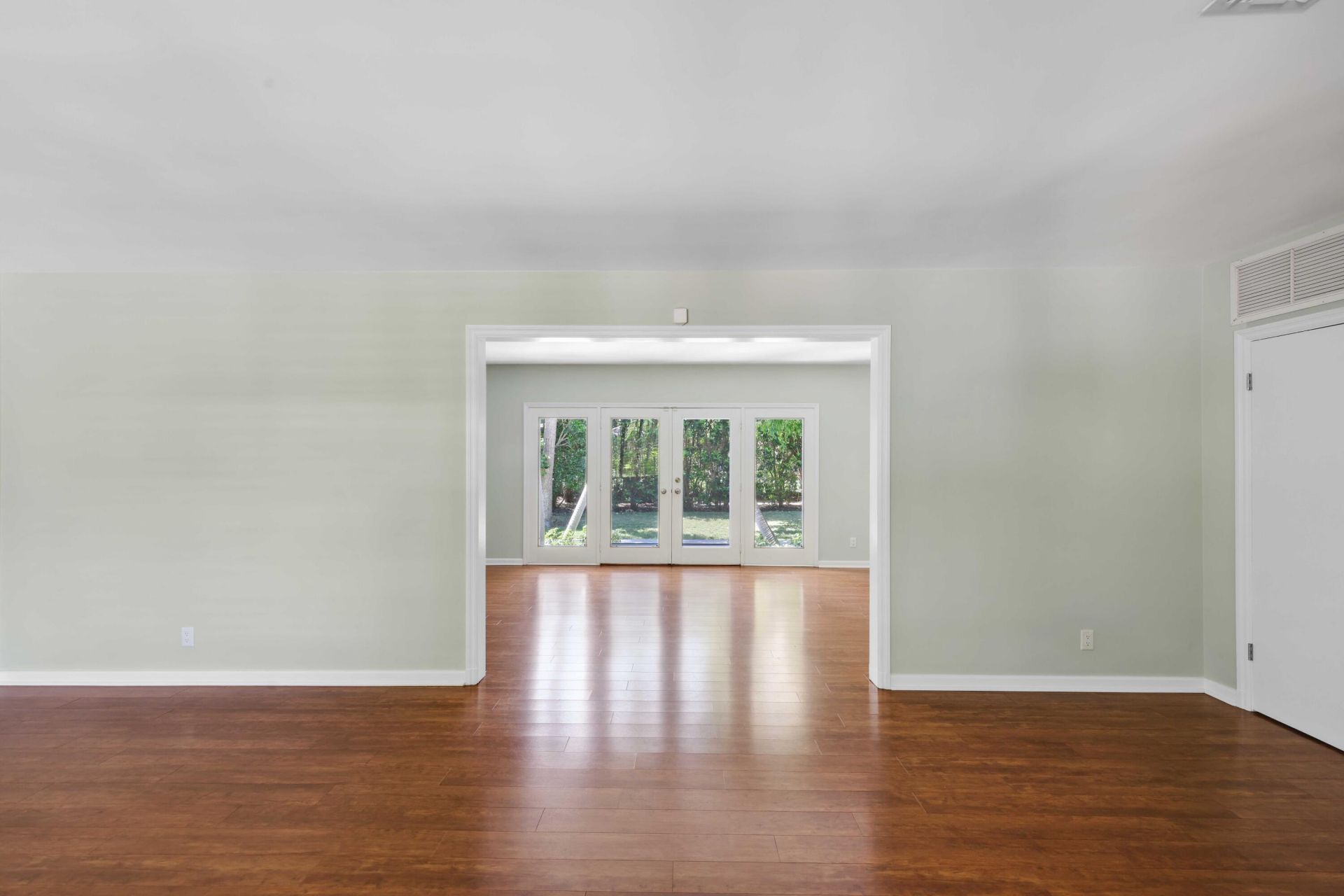 246 Merrain Road, Palm Beach, FL 33480 Photo