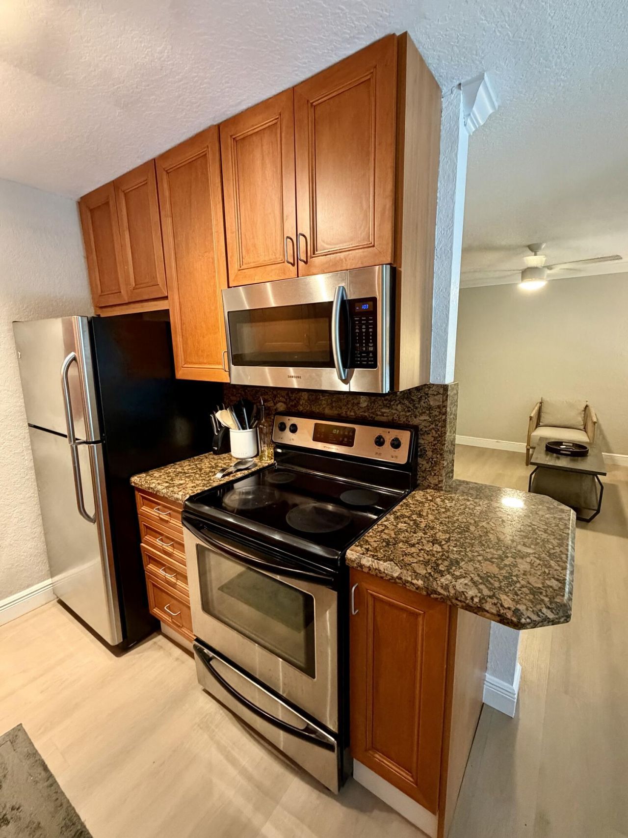 1460 NE 18th Street, Unit 211, Fort Lauderdale, FL 33305 Photo