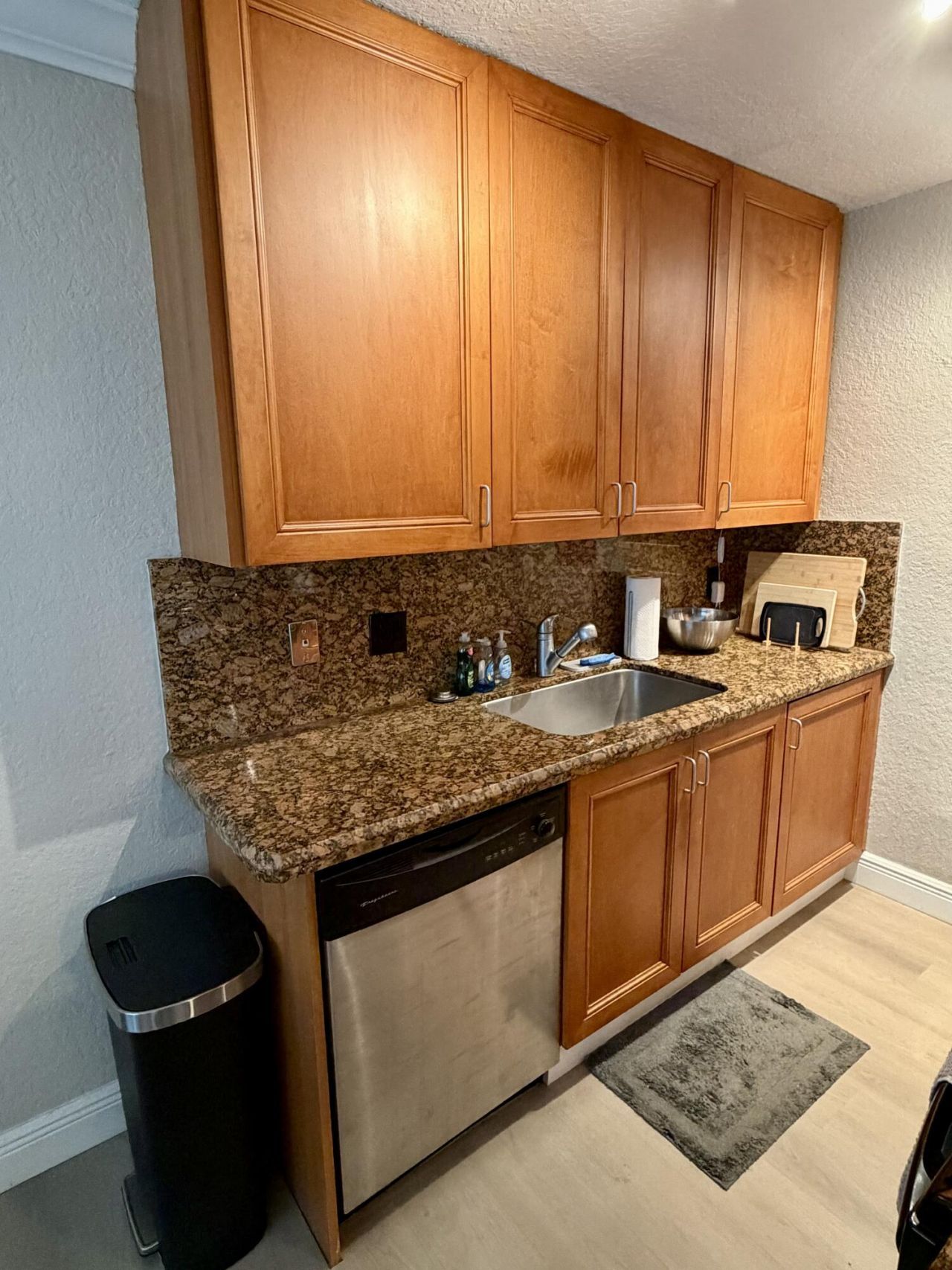 1460 NE 18th Street, Unit 211, Fort Lauderdale, FL 33305 Photo