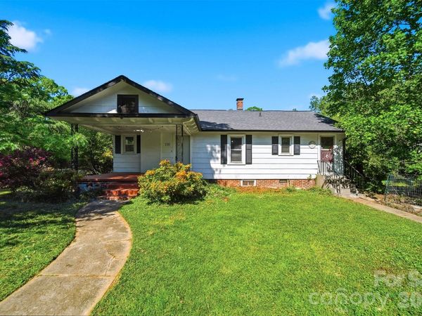 110 Griffin Street , Connelly Springs, NC 28612