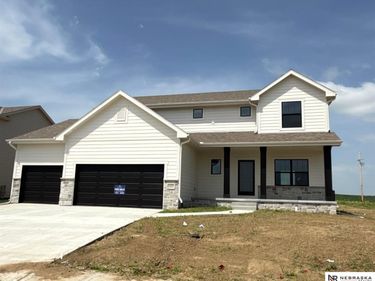 12406 S 89th Avenue, Papillion, NE 68046