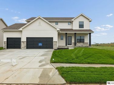 12406 S 89th Avenue, Papillion, NE 68046