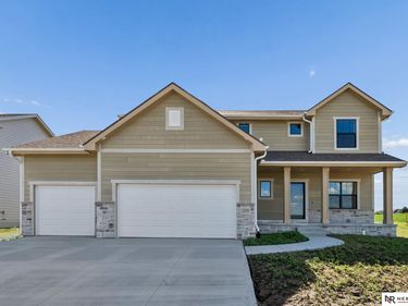 12406 S 89th Avenue, Papillion, NE 68046