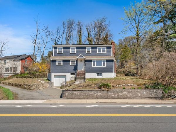 525 Winthrop St, Medford, MA 02155