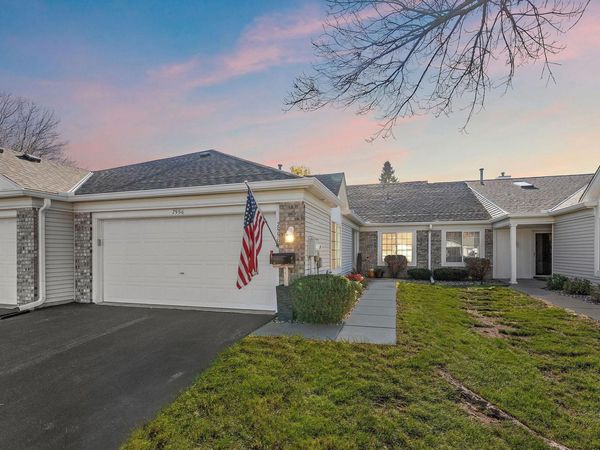 7556 Ojibway Park Bay, Woodbury, MN 55125