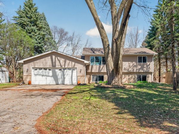 6120 Valley Creek Road , Woodbury, MN 55125