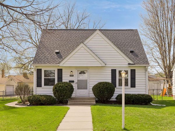 6016 11th Avenue S, Minneapolis, MN 55417