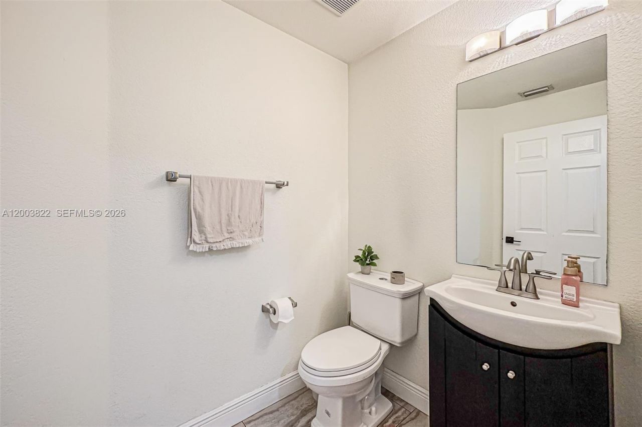 16426 SW 48th Ter , Miami, FL 33185 Photo