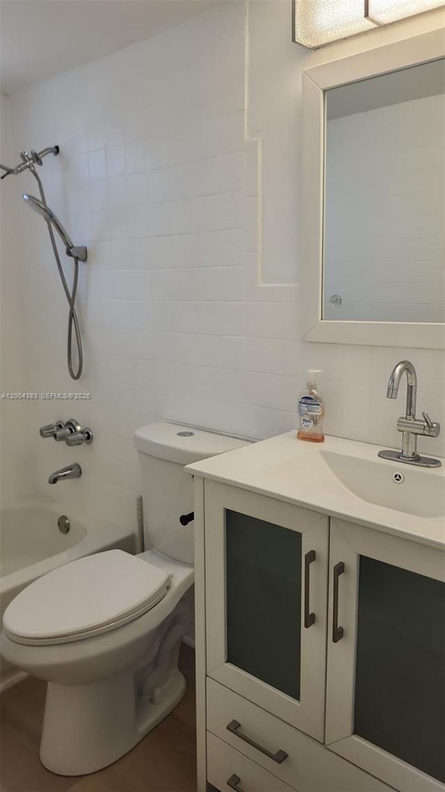 2651 NW 13th St, Unit 41, Miami, FL 33125 Photo