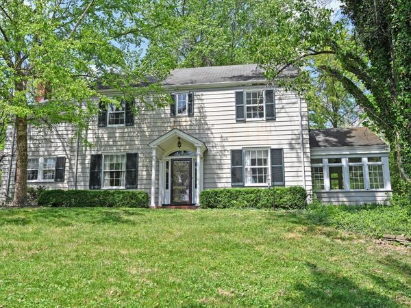 190 Mount Pleasant Avenue, Wyoming, OH 45215