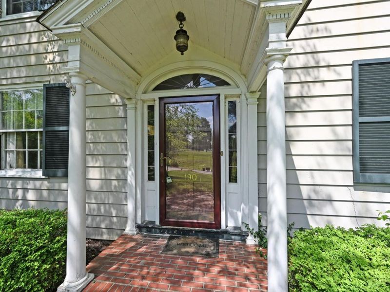 190 Mount Pleasant Avenue, Wyoming, OH 45215 Photo 3