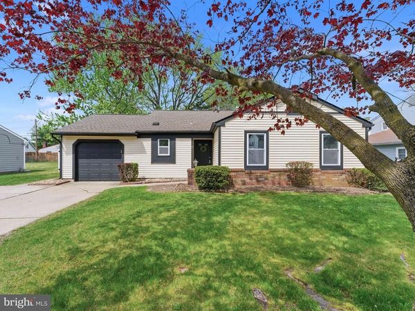 4 NASSAU DRIVE , WILLINGBORO, NJ 08046