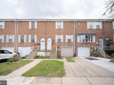 8122 LINDBERGH BOULEVARD, PHILADELPHIA, PA 19153