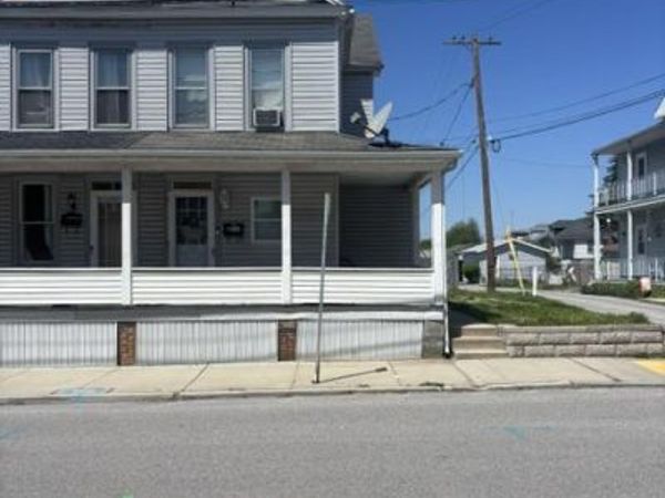 35 W HANOVER STREET, HANOVER, PA 17331