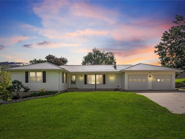 6752 29th Avenue, Shellsburg, IA 52332