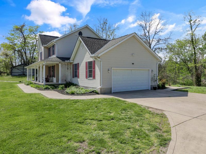 36050 Smith Chapel Road, Logan, OH 43138 Photo 3