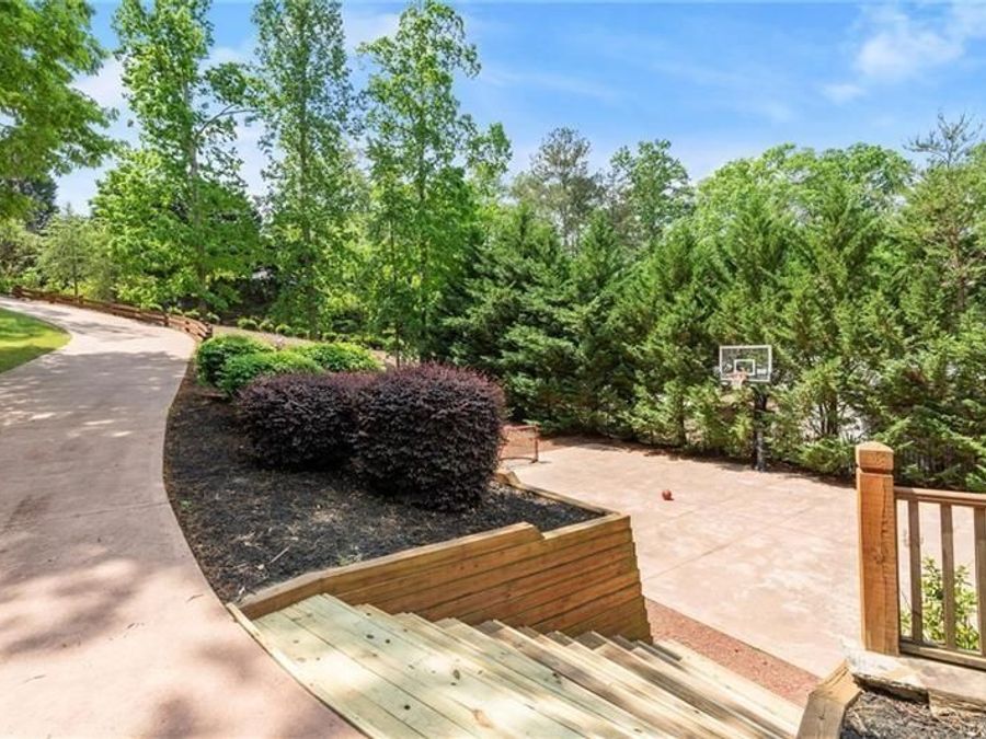Property Image 112