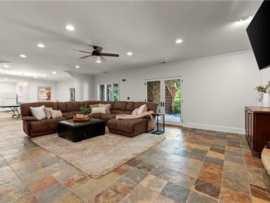 Property Image 79