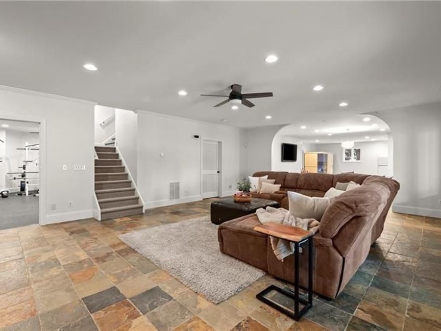 Property Image 82