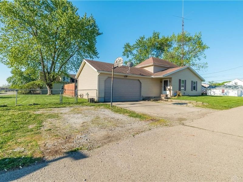 220 Racer Street, Troy, OH 45373 Photo 2