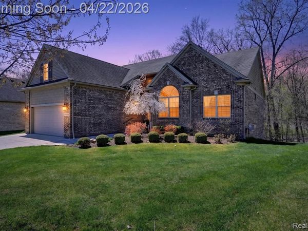 36332 Fairway Drive, Livonia, MI 48152