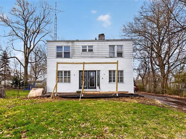 454 E ATHERTON Road, Flint, MI 48507