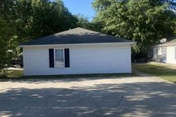 1309 Waverly Avenue photo 4