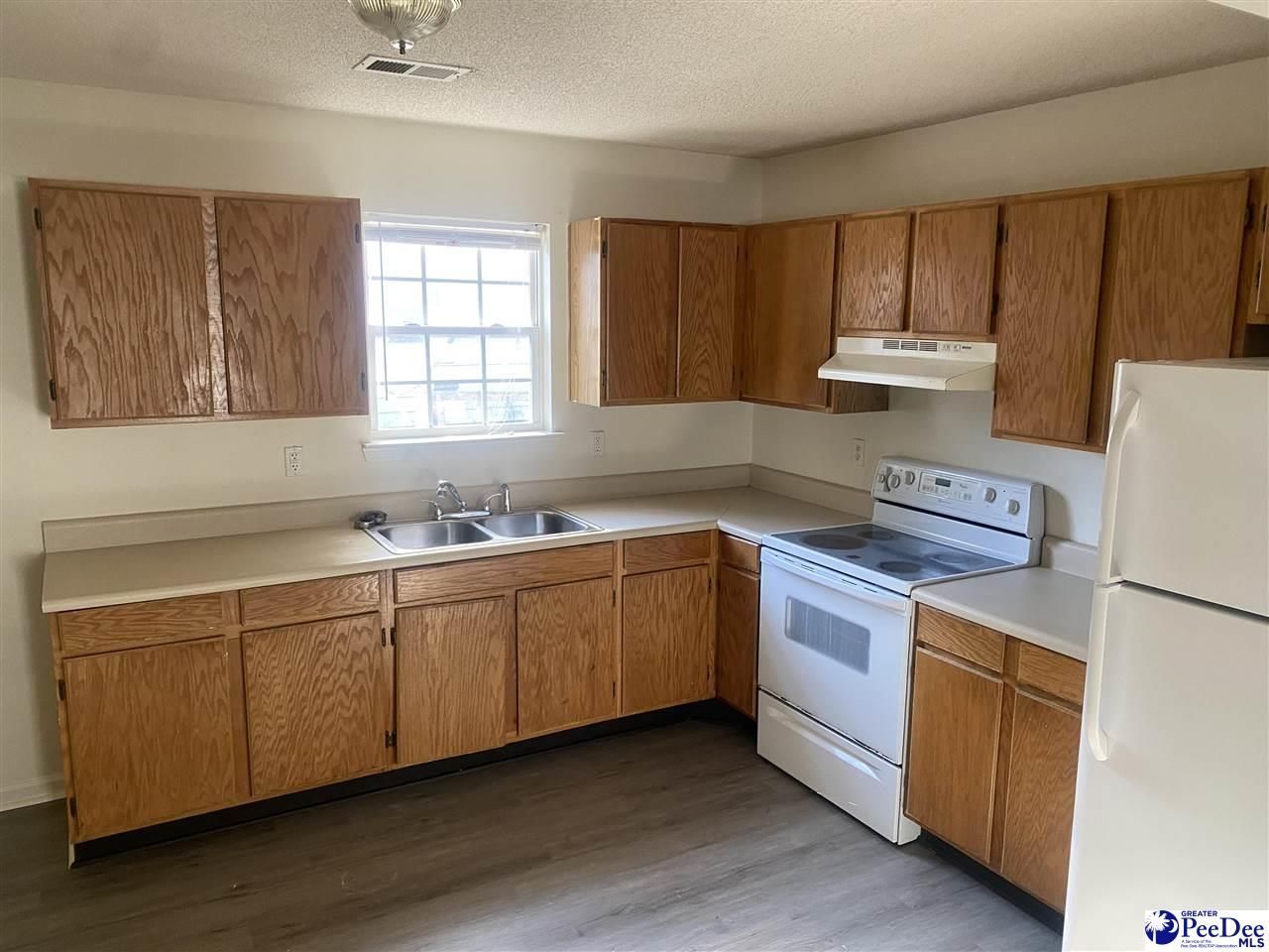 1309 Waverly Avenue Photo 7