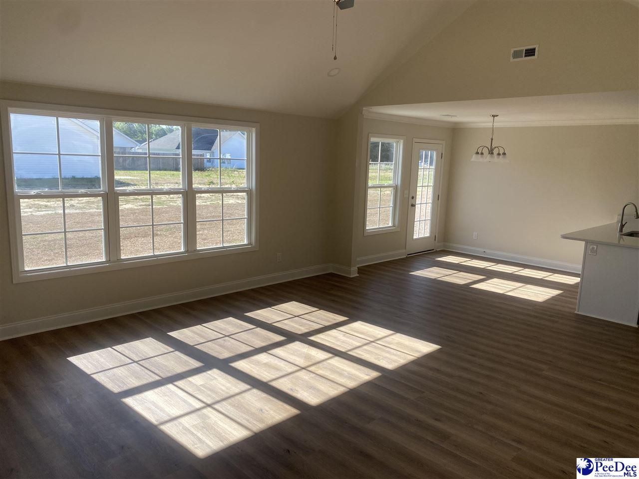 3718 Cantle St Photo 8