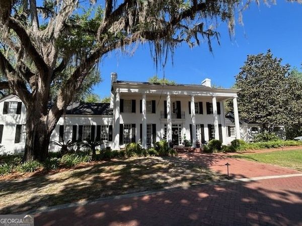 1156 S Main Street, Moultrie, GA 31768