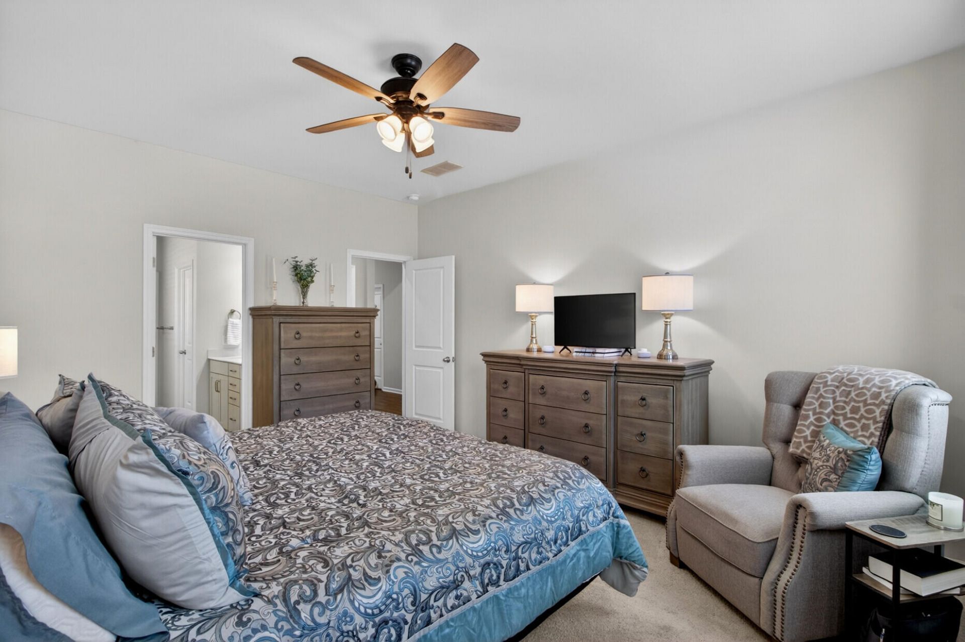 118 Angelica Avenue Photo 22