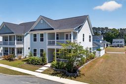 118 Angelica Avenue photo 4