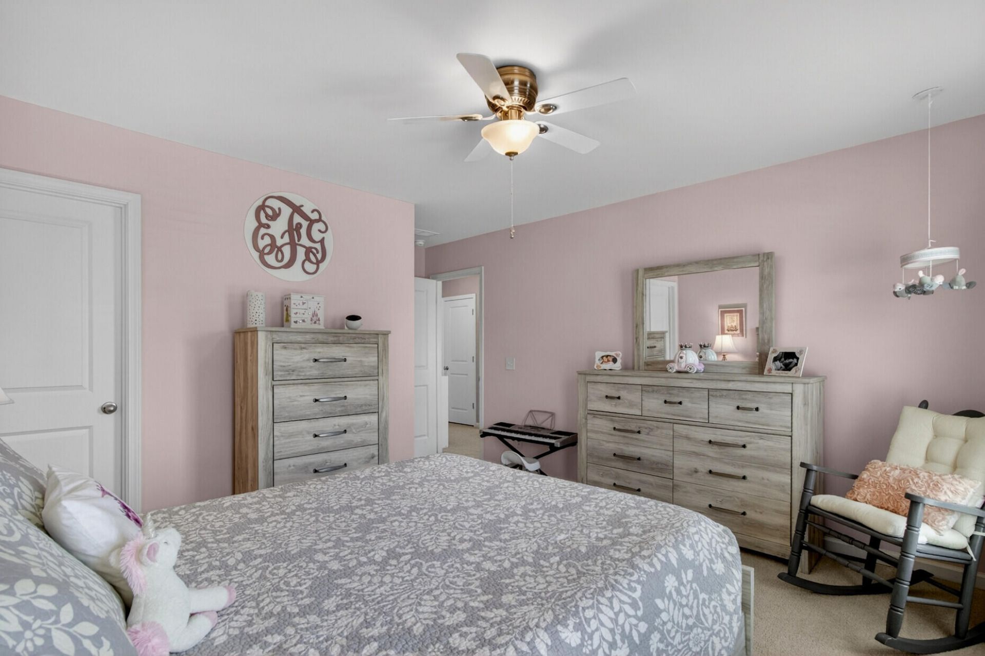 118 Angelica Avenue Photo 31